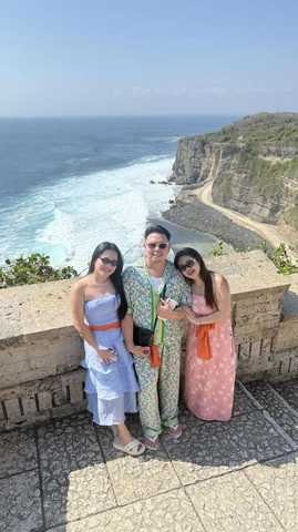 Cliff view on the Uluwatu tour